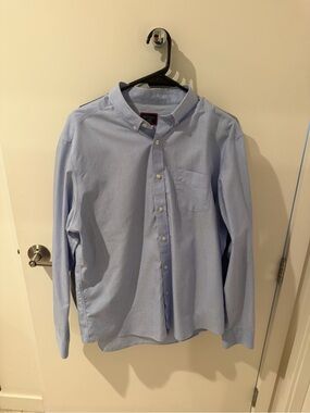 UNTUCKit Light Blue Button-Down Casual Shirt